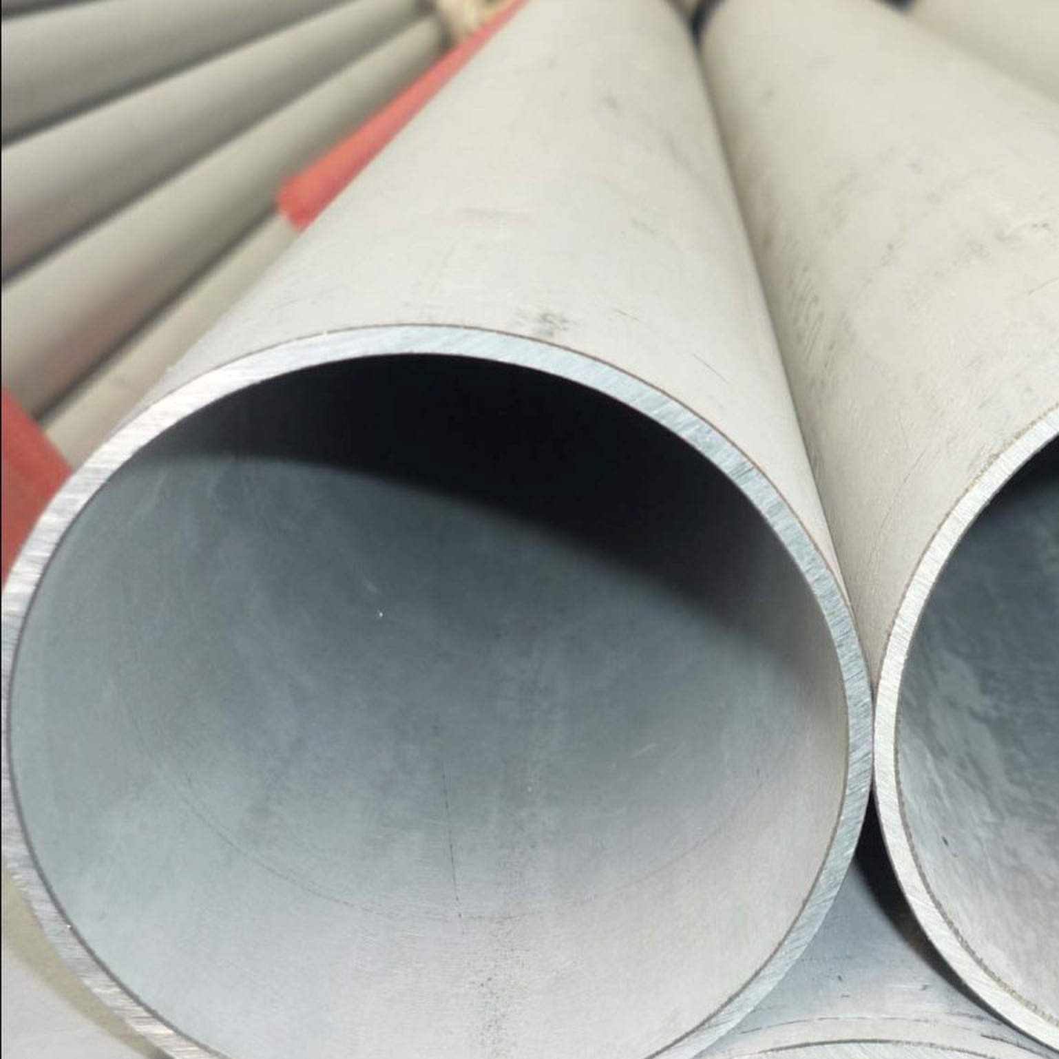 <font color='#0000FF'>Stainless steel seamless pipe</font>
